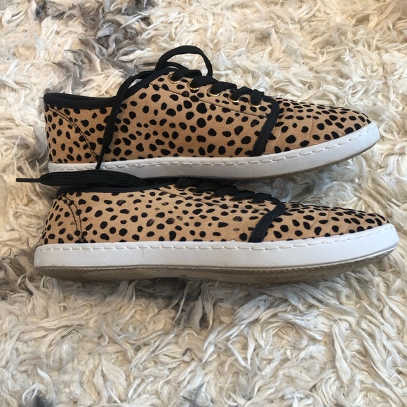 JustFab “Moana” Sneakers! 🤎🧡 - Picture 4 of 6